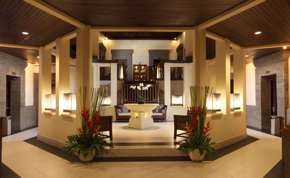 Puri Santrian Beach Resort And Spa Sanur Exterior foto