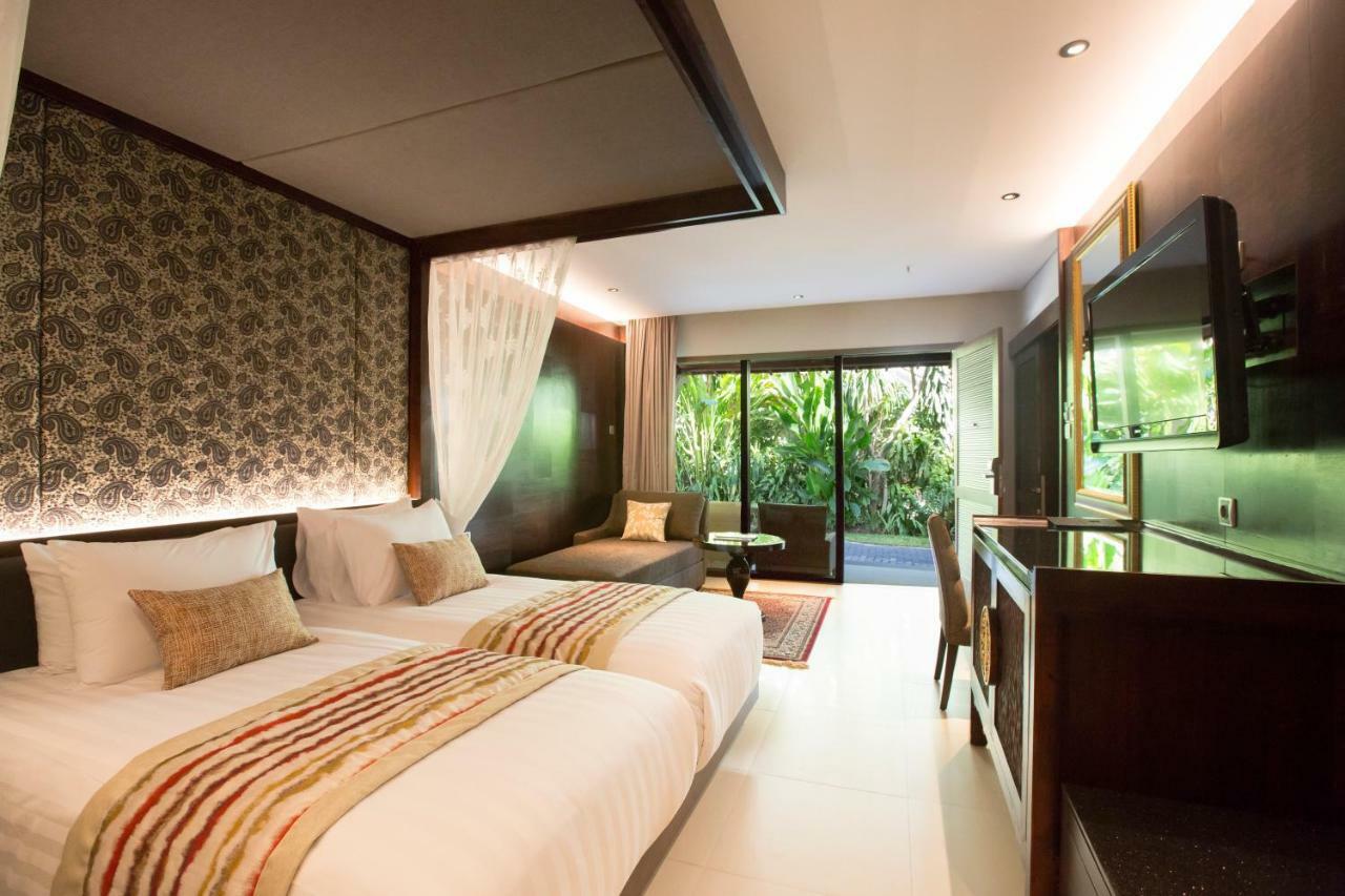 Puri Santrian Beach Resort And Spa Sanur Exterior foto